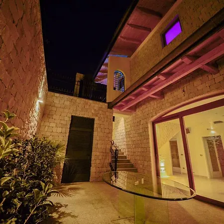 Вилла Luxury House &