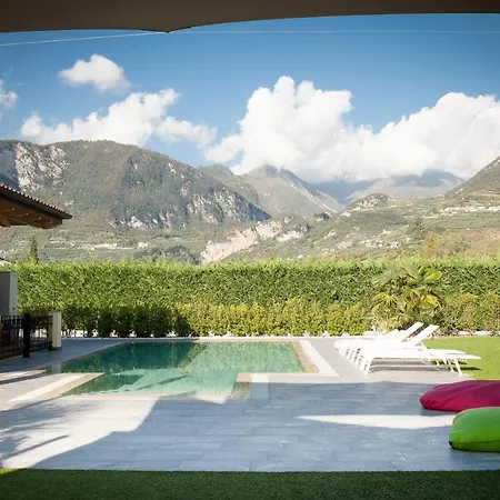 Luxury House & *